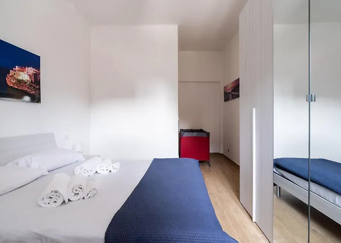 Mika Mare Apartament *